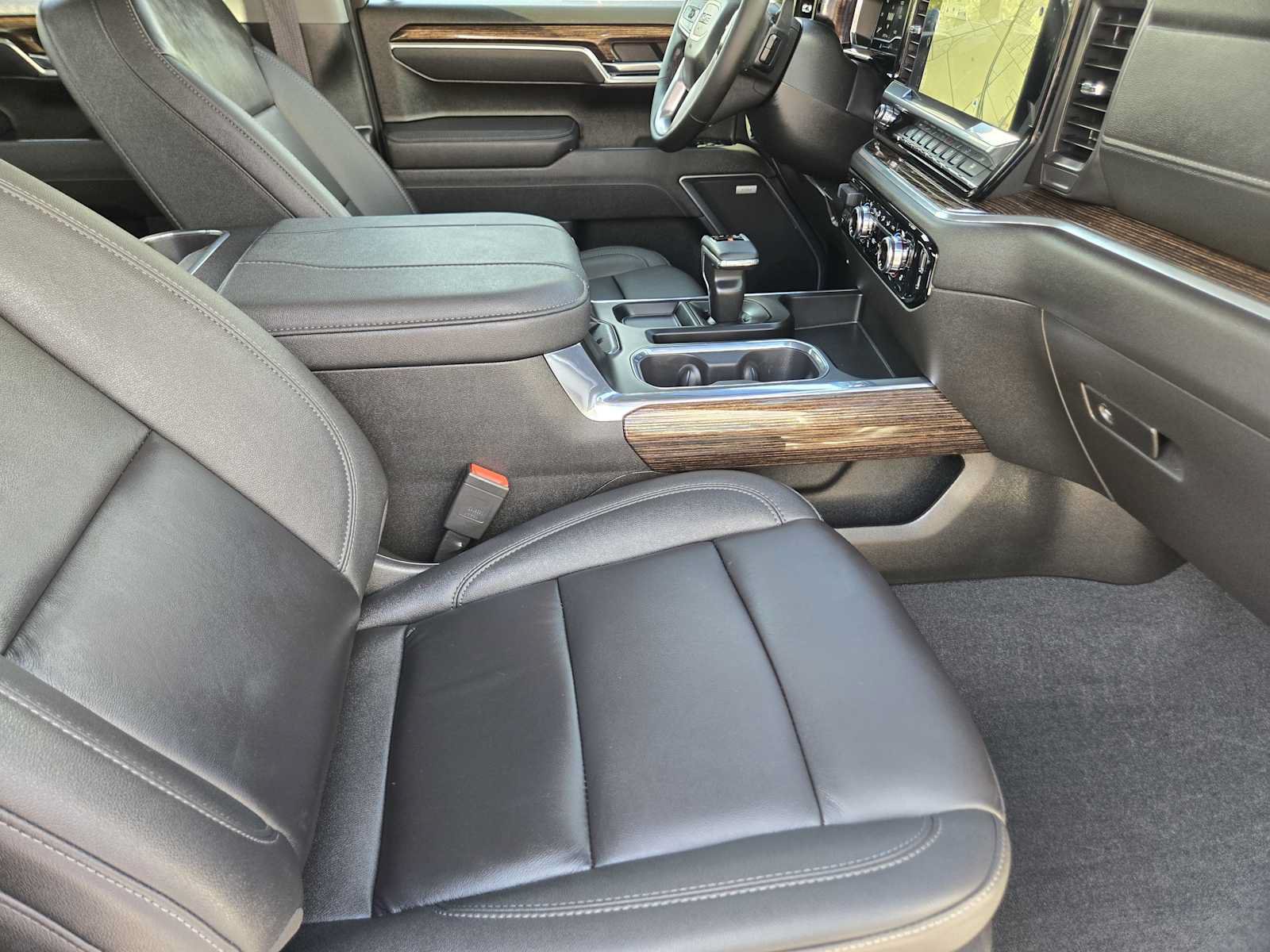 Certified 2025 GMC Sierra 1500 Elevation w/ Elevation Premium Package AWD/4WD image 15