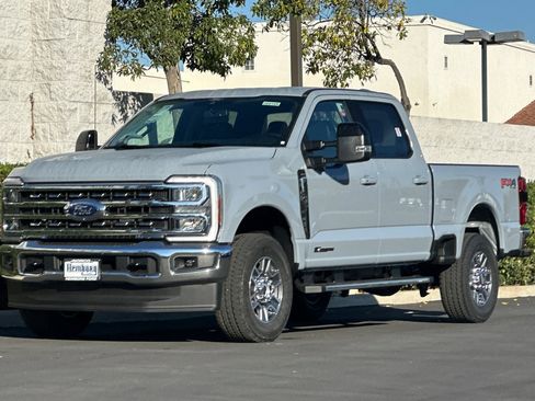 New 2026 Ford F250 Lariat w/ FX4 Off-Road Package image 8