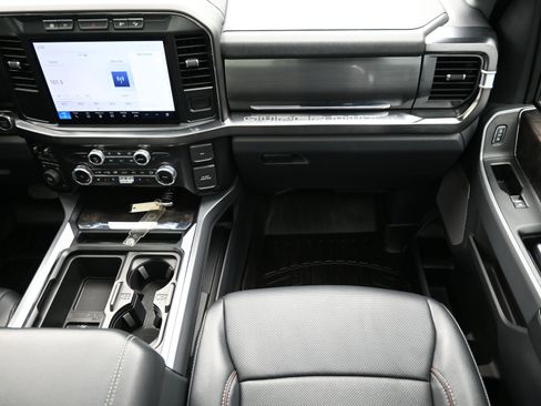 Used 2024 Ford F250 Lariat w/ Sport Appearance Package image 40