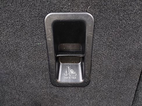 Certified 2024 Subaru Ascent Premium w/ Convenience Package image 50