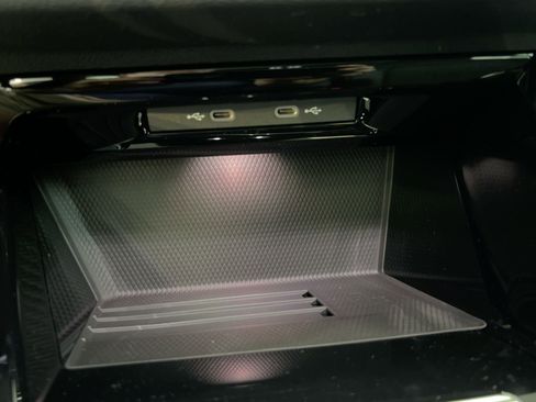 New 2026 Volkswagen Golf SE image 32