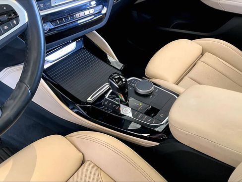 Used 2023 BMW X4 xDrive30i w/ M Sport Package image 17