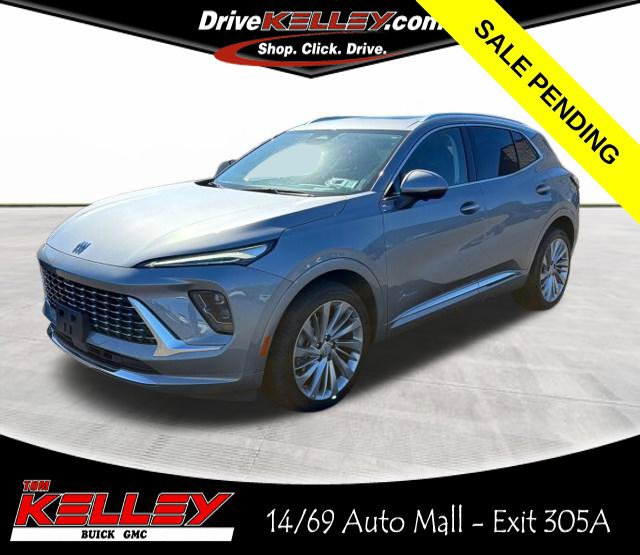 Used 2024 Buick Envision Avenir AWD/4WD image 1