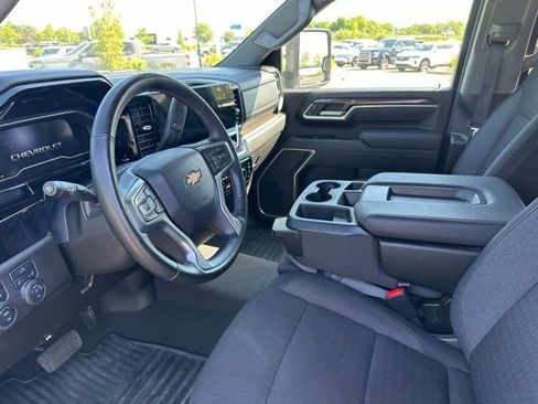 Used 2025 Chevrolet Silverado 2500 LT w/ Convenience Package AWD/4WD image 37