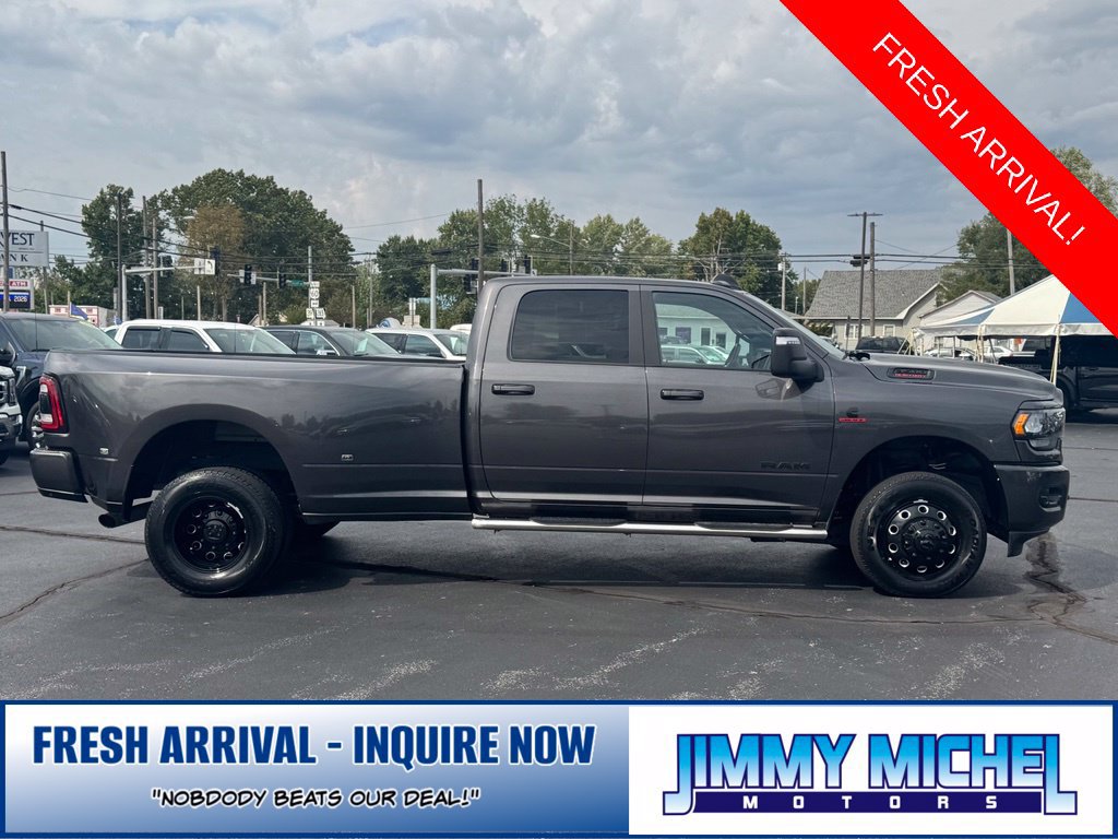 Used 2024 RAM 3500 Big Horn w/ Night Edition AWD/4WD image 20