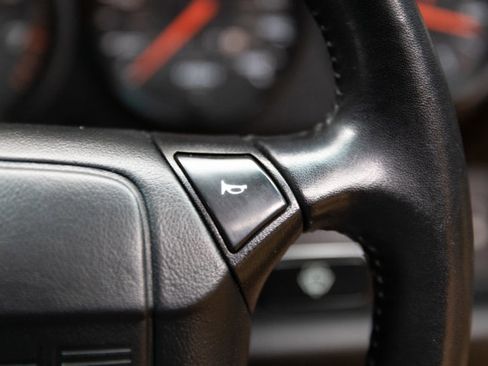 Used 1993 Porsche 911 Carrera RWD image 60