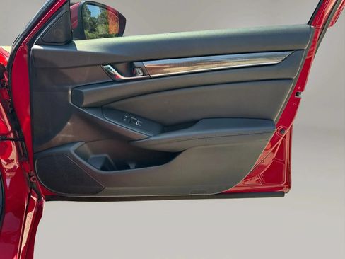 Used 2020 Honda Accord Sport image 20