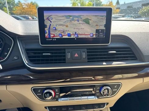 Used 2019 Audi Q5 2.0T Premium Plus w/ Premium Plus Package AWD/4WD image 13