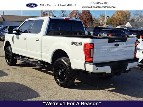 Used 2022 Ford F250 Lariat w/ Black Appearance Package image 3