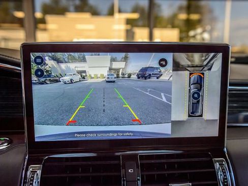 Used 2022 Lincoln Navigator L Black Label image 25