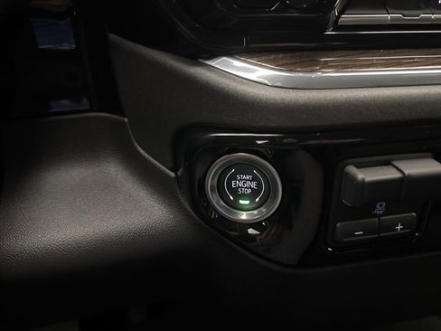 Used 2025 GMC Sierra 1500 Elevation AWD/4WD image 33