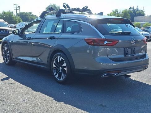 Used 2018 Buick Regal Essence w/ Driver Confidence Package #1 AWD/4WD image 7