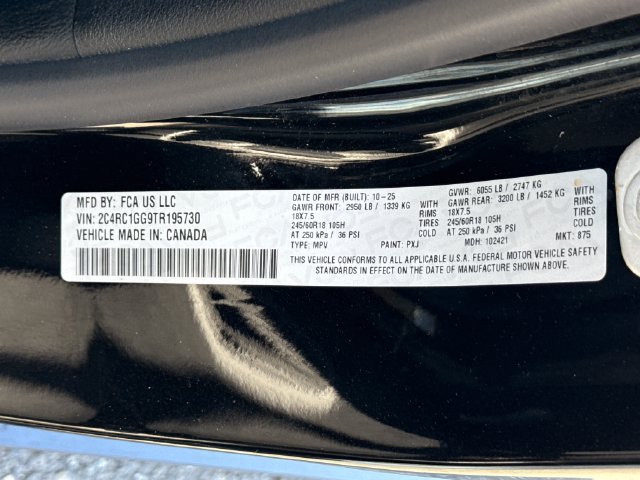 Used 2026 Chrysler Pacifica Limited FWD image 20