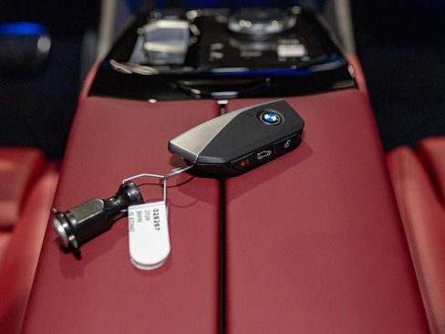 New 2026 BMW i5 eDrive40 w/ M Sport Package image 40