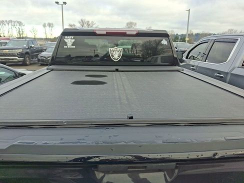 Used 2020 GMC Sierra 1500 Elevation w/ Elevation Value Package image 9