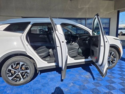 Used 2024 Kia Sportage EX image 30