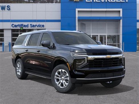 New 2026 Chevrolet Suburban LS image 8