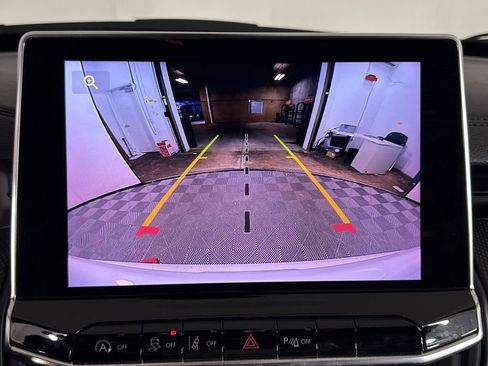 Used 2024 Jeep Compass Trailhawk image 27