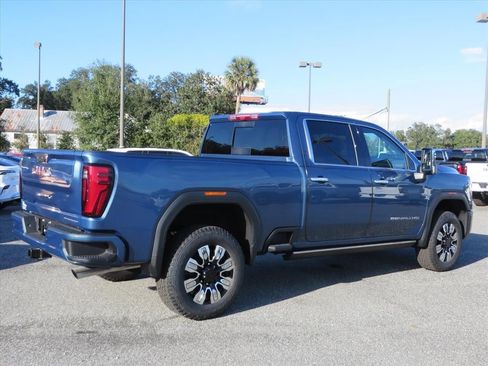 New 2026 GMC Sierra 2500 Denali w/ Denali Reserve Package image 7