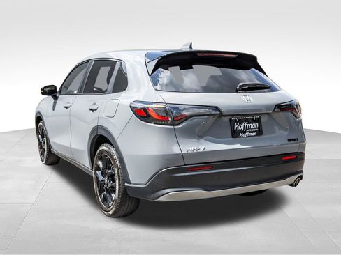 Used 2024 Honda HR-V Sport image 9