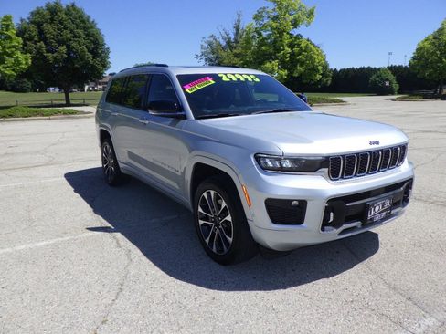 Used 2021 Jeep Grand Cherokee L Overland w/ Advanced Protech Group III AWD/4WD image 5