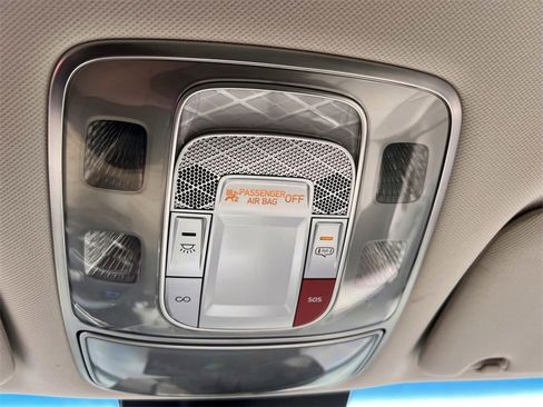 Certified 2022 Genesis GV70 2.5T w/ Cargo Package image 28