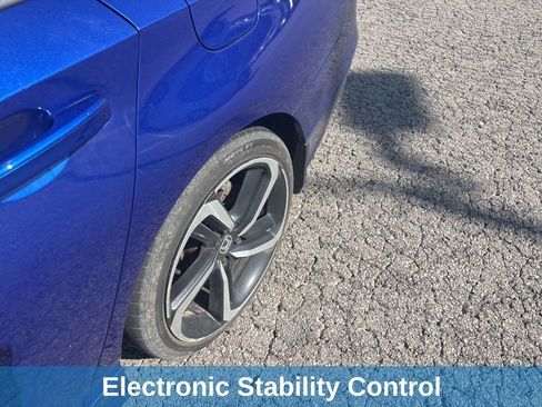 Used 2019 Honda Accord Sport image 8