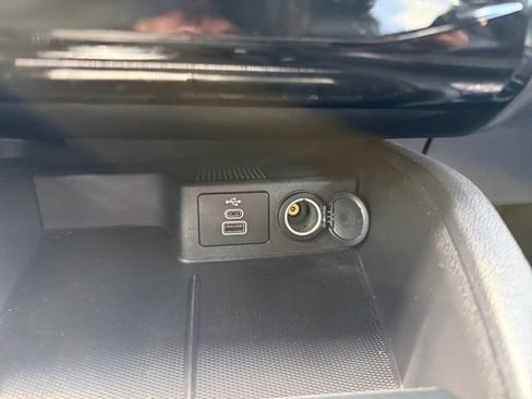 Used 2024 Ford Escape ST-Line w/ Tech Pack #1 FWD image 7