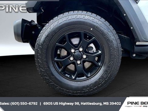 Used 2022 Jeep Wrangler Unlimited Sport image 7