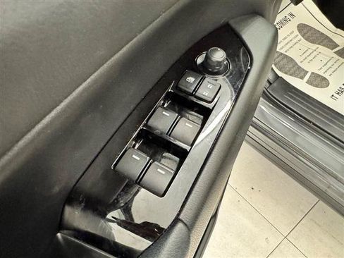 Used 2023 MAZDA CX-5 AWD 2.5 S w/ Select Package image 12