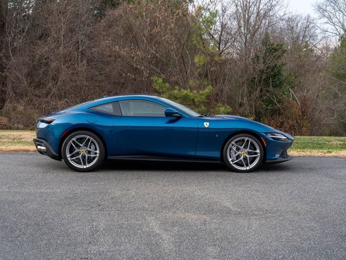 Certified 2024 Ferrari Roma image 6