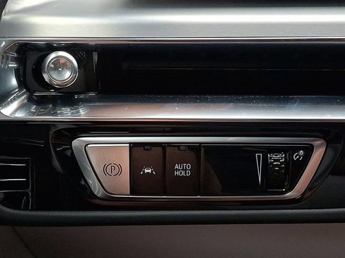 Used 2024 Cadillac Lyriq Sport RWD image 25