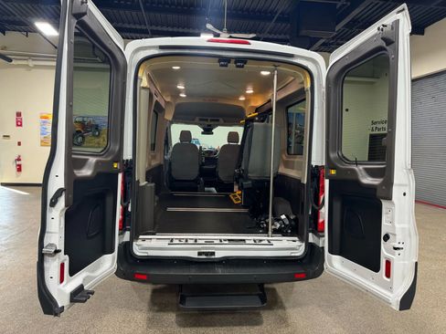 Used 2016 Ford Transit 150 130 Medium Roof image 32