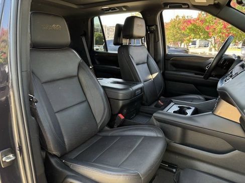 Used 2024 Chevrolet Tahoe High Country w/ Advanced Technology Package AWD/4WD image 34