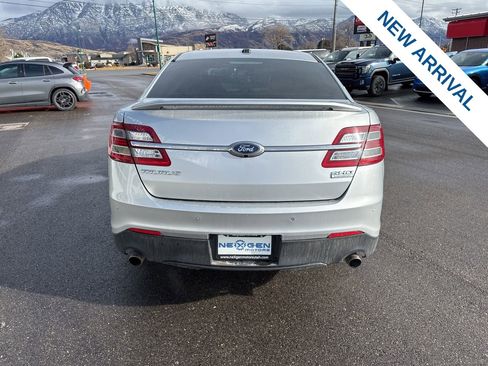 Used 2019 Ford Taurus SHO image 5