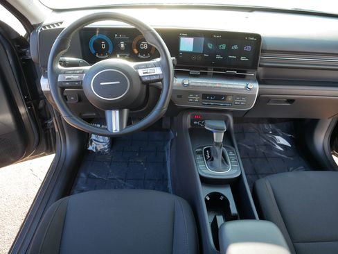 Certified 2025 Hyundai Kona SEL image 20