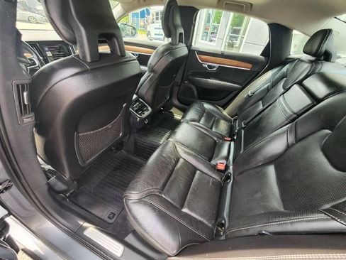 Used 2017 Volvo S90 T5 Inscription w/ Vision Package FWD image 11