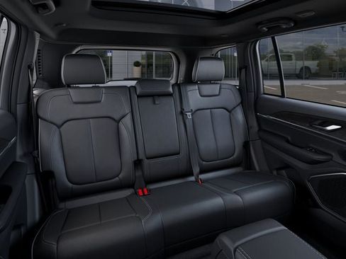 New 2026 Jeep Grand Cherokee Limited AWD/4WD image 15
