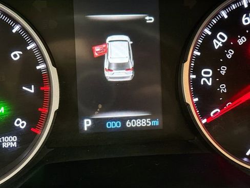 Used 2021 Toyota RAV4 XLE image 13