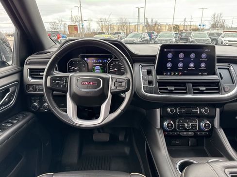 Used 2021 GMC Yukon SLT w/ Rear Media and Nav Package image 10