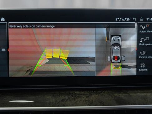 Used 2021 BMW M550i xDrive w/ Premium Package image 54