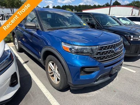 Used 2020 Ford Explorer XLT AWD/4WD image 2