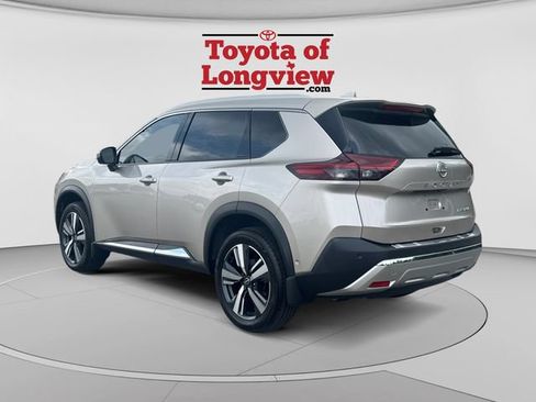 Used 2023 Nissan Rogue Platinum w/ Platinum Premium Package FWD image 3