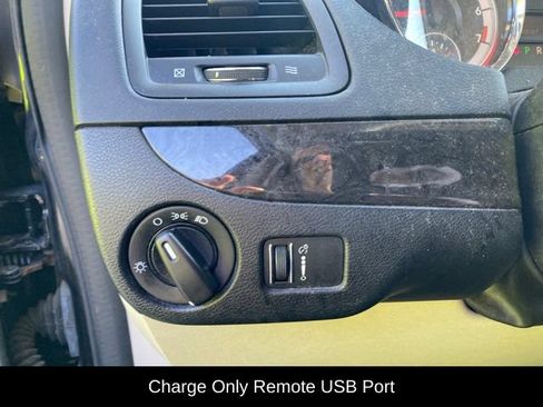 Used 2019 Dodge Grand Caravan SE w/ UConnect Hands-Free Group FWD image 23