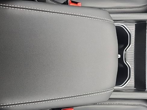 New 2026 Jeep Grand Cherokee L Laredo image 32