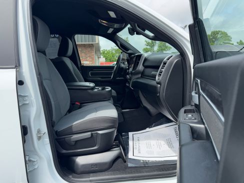 Used 2024 RAM 3500 Big Horn image 16