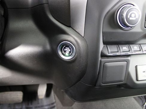 Used 2024 Chevrolet Silverado 1500 Custom image 12