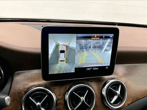 Used 2019 Mercedes-Benz GLA 250 image 29