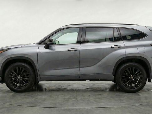 Used 2025 Toyota Highlander XSE AWD/4WD image 5