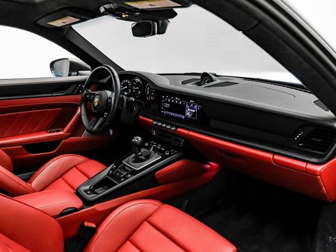 Used 2024 Porsche 911 Carrera GTS RWD image 45